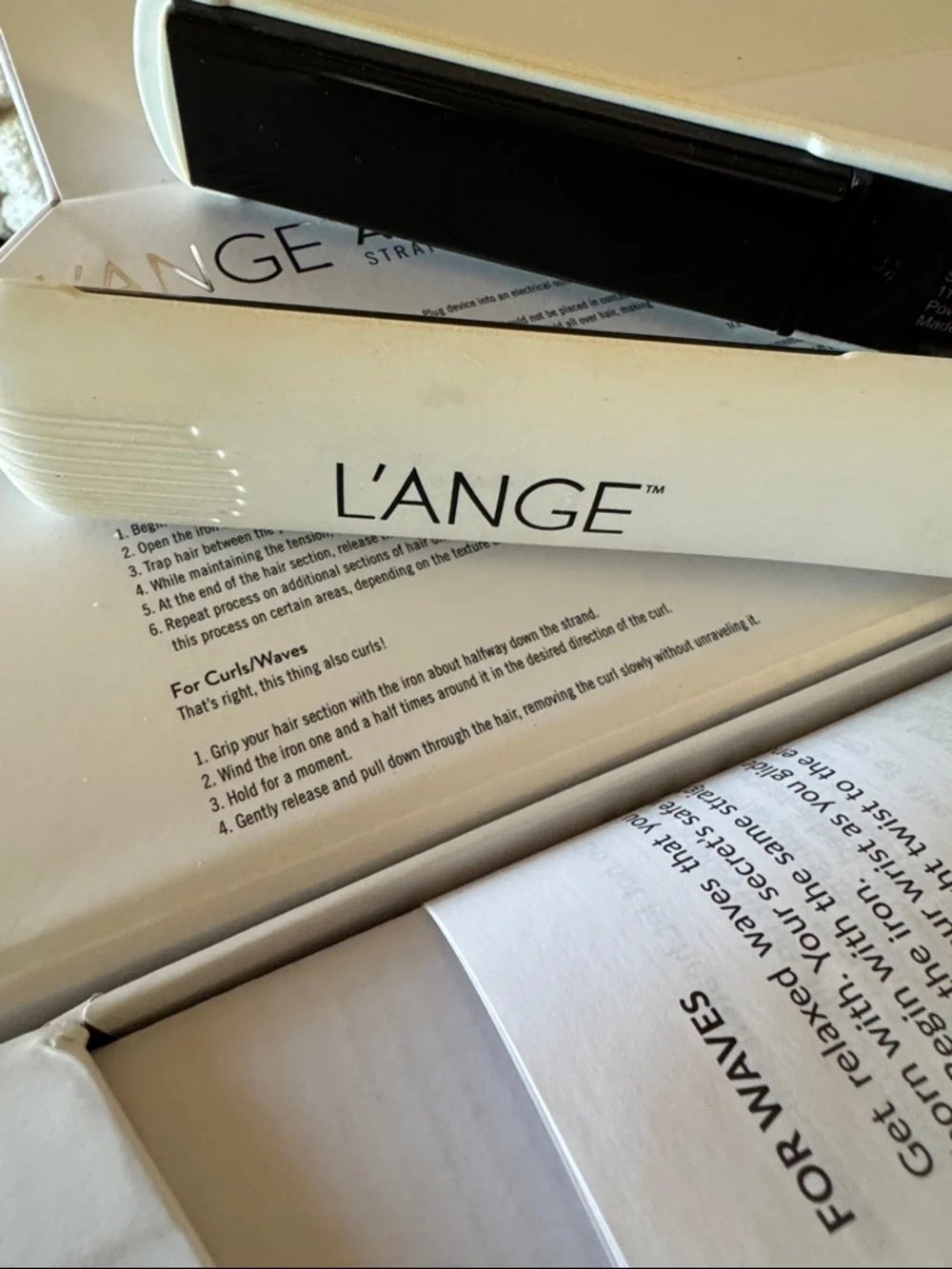 L’ange APLATIR Hair Straightner Wand White Tourmaline lightweight dual voltage